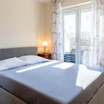 Wohlfuehl-ferienwohnung In Strandnaehe Mit Grossem Sonnenbalkon Und Blick Ins Gruene Apartamento