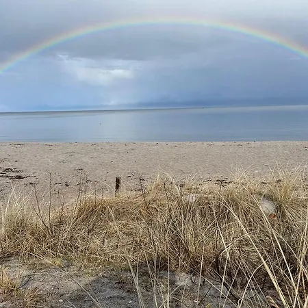 Wohlfuehl-ferienwohnung In Strandnaehe Mit Grossem Sonnenbalkon Und Blick Ins Gruene Apartman
