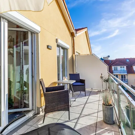 Wohlfuehl-ferienwohnung In Strandnaehe Mit Grossem Sonnenbalkon Und Blick Ins Gruene Apartamento *